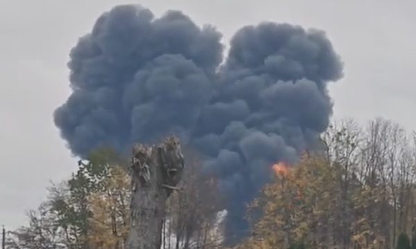 Tiêm kích Su-30 Nga rơi, phát nổ dữ dội