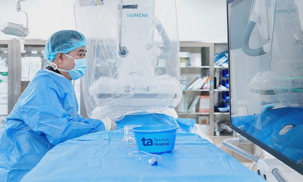 Tiêm thuốc tiêu sợi huyết, can thiệp lấy huyết khối gây đột quỵ