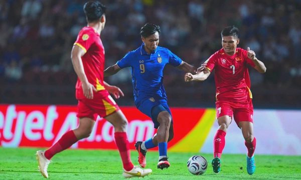 Tiền đạo Thái Lan: 'Nỗ lực hết sức để lấy cup khỏi Việt Nam'