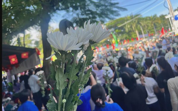 Tiễn đưa 731 liệt sĩ về nơi an nghỉ: Suốt đời tôi nhớ mãi lá cờ đỏ phủ ấm các anh