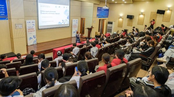 Tiếng Nga tại Việt Nam: Đối thoại giữa các nền văn hóa