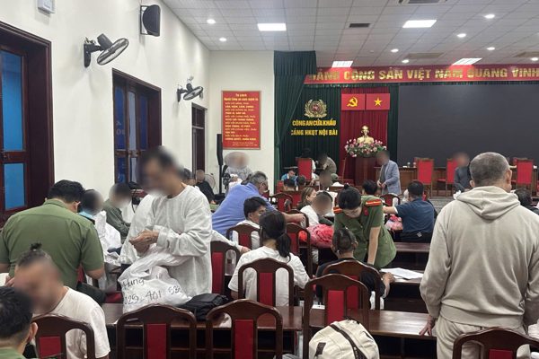Tiếp nhận 110 công dân Việt Nam không được Hoa Kỳ cho cư trú về nước