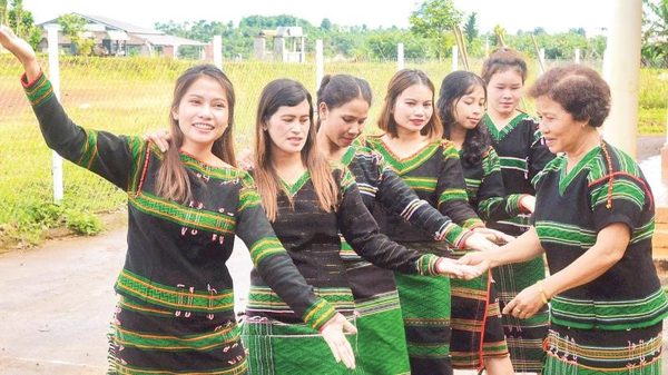 Tiếp nối hành trình giữ mạch nguồn di sản
