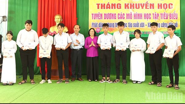 Tiếp sức những ước mơ trẻ em vùng biên giới