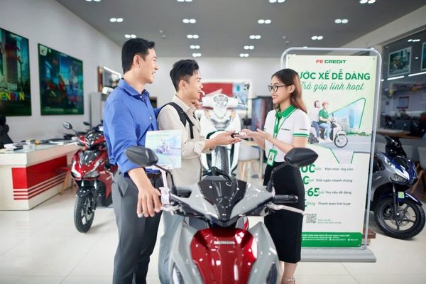 Tiếp sức ước mơ sở hữu xe máy của học sinh, sinh viên với ưu đãi khủng từ FE CREDIT