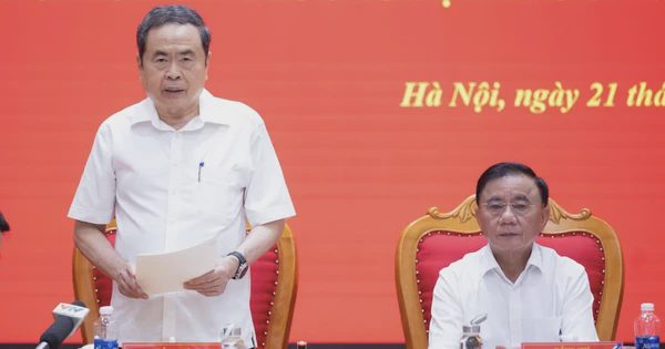Tiếp tục đổi mới mạnh mẽ công tác cán bộ