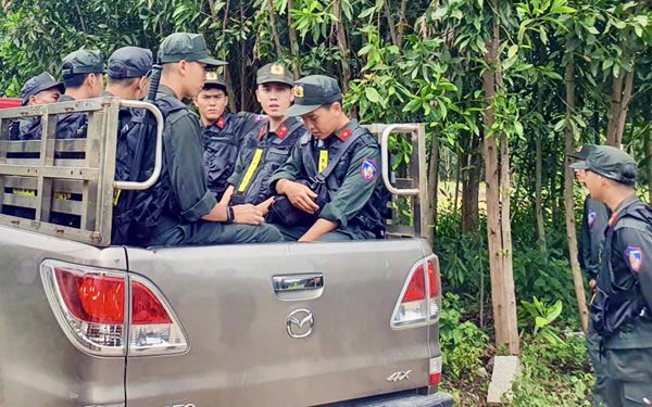 Tiếp tục khép chặt vòng vây trên núi Hòn Dữ truy bắt 2 phạm nhân trốn trại A2