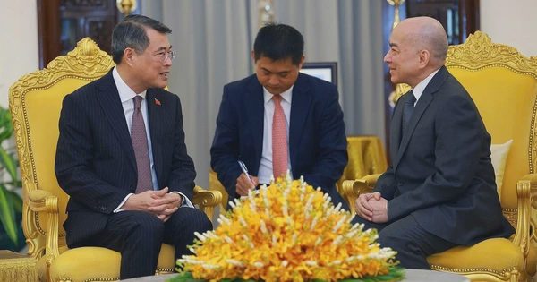 Tiếp tục thúc đẩy mối quan hệ Việt Nam - Campuchia 
ngày càng thực chất và vững chắc