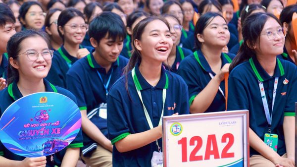 Tiết học GenZ mùa 2 với thông điệp "Chuyến xe - Hành trình của những lựa chọn"