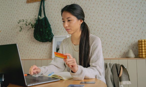 'Tiết kiệm 900 triệu sau 8 năm ở TP HCM nhờ tháng tiêu 4 triệu đồng'