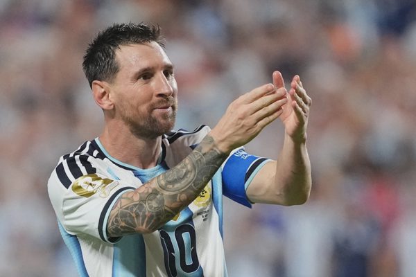 Tiết lộ bất ngờ về lời chia tay của Messi với đội tuyển Argentina