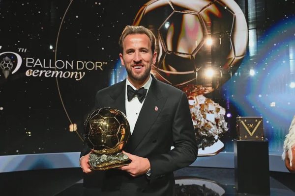 Tiết lộ về cách biệt điểm số giữa Kane và Mbappe ở giải Quả bóng vàng