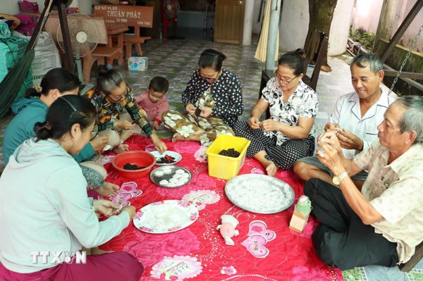 Tiểu thủ công nghiệp mở ra nhiều cơ hội nghề nghiệp cho người dân Đồng Tháp