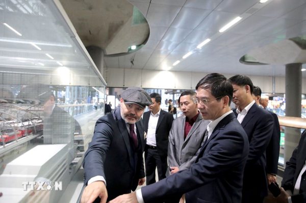 Tìm kiếm cơ hội hợp tác tại Đức cho các địa phương Việt Nam