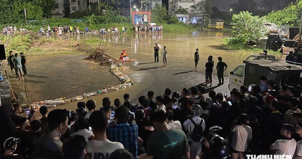 Tìm kiếm nam sinh nghi mất tích khi đi qua khu vực ngập ở Hà Nội