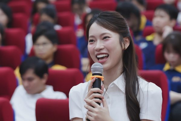 Tìm kiếm những sáng kiến mới vì giao thông Việt Nam an toàn