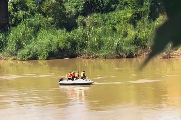 Tìm kiếm thanh niên nghi mất tích trên sông Đồng Nai