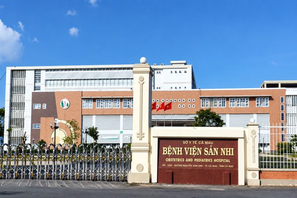 Tìm người mẹ 43 tuổi sinh con tại Bệnh viện Sản - Nhi Cà Mau rồi bỏ đi biệt tăm