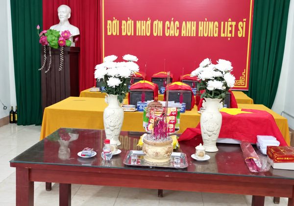 Tìm thấy 8 hài cốt liệt sĩ cùng nhiều di vật ở Quảng Trị