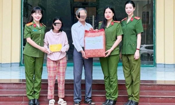 Tìm thấy cô gái có biểu hiện bất thường bắt xe khách từ Đồng Nai ra Lạng Sơn