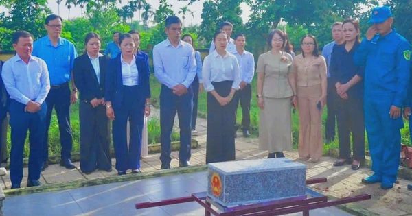 Tìm thấy hài cốt liệt sĩ cùng mảnh vải dù, nút áo và đạn AK