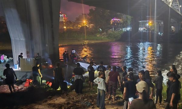 Tìm thấy thi thể nữ sinh nhảy cầu ở Thái Nguyên