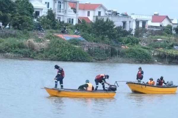 Tìm thấy thi thể Thiếu tá Trần Văn Tùng sau nhiều giờ mất tích trên sông Trà Lý