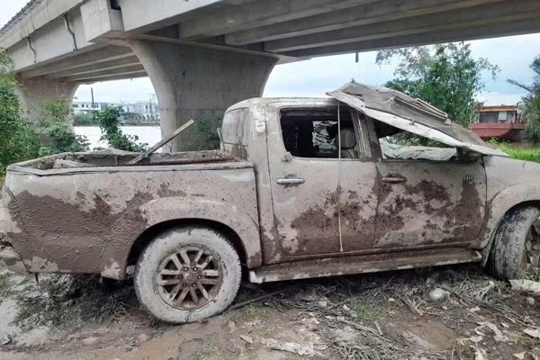 Tìm thấy túi da chứa 144 triệu đồng cạnh xương người trong ô tô dưới kênh