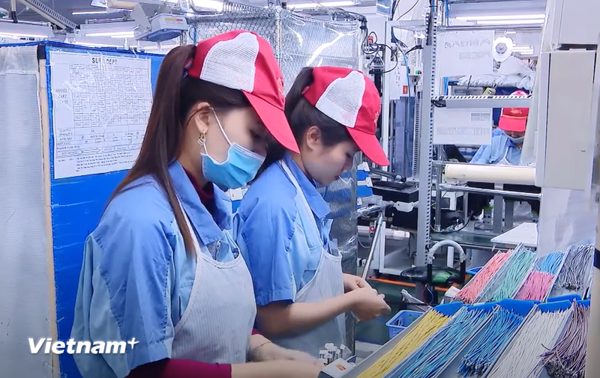 Tín dụng hướng vào các động lực tăng trưởng, hỗ trợ mục tiêu GDP 2 con số