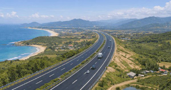 Tin mới nhất về tuyến cao tốc dài 125km, vốn hơn 33.500 tỷ đồng, có 9 nút giao và 63 cây cầu, kết nối trực tiếp Tây Nguyên với biển