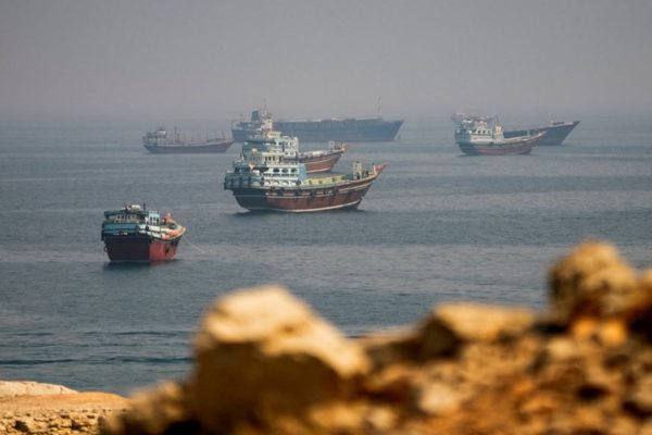 Tin nóng thế giới hôm nay 20/10: Iran cảnh báo về 7 tuyến cáp ngầm ở Hormuz
