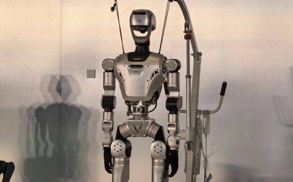 Tin nóng thế giới hôm nay 29/9: Trung Quốc ra robot AI có 'thần kinh thông minh'