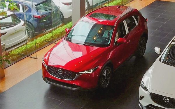 Tin tức giá xe: Mazda CX-5 giảm giá tới 80 triệu tại đại lý, bớt phiên bản