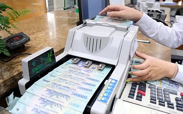 Tin tức sáng 11-9: Đề xuất các trường hợp không được nhận con nuôi; Lãi suất liên ngân hàng giảm mạnh
