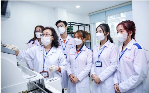 Tin tức sáng 12-10: Đào tạo bác sĩ ở Việt Nam sẽ theo hướng 6 năm + 1  + 3