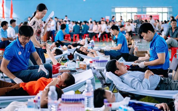 Tin tức sáng 23-9: TP.HCM đóng bảo hiểm y tế cho người hiến máu 20 lần; Lãi suất qua đêm vọt lên 7%