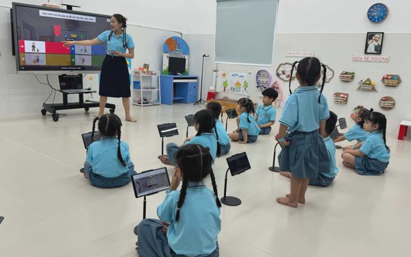 Tin tức sáng 8-9: TP.HCM thí điểm dạy tiếng Anh tích hợp cho trẻ mầm non