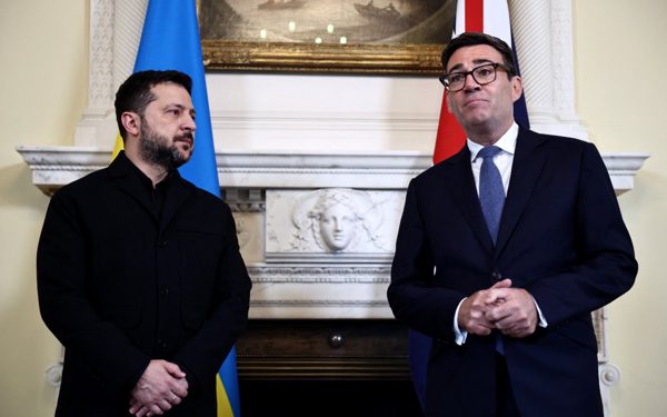 Tin tức thế giới 15-10: Ông Zelensky cảm thấy bị ông Trump phản bội; 2 tàu chìm gần eo biển Hormuz