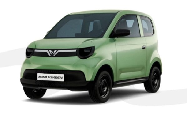 Tin xe 25/8: VinFast Minio Green có logo mới, BMW iX3 L đi 919 km/lần sạc