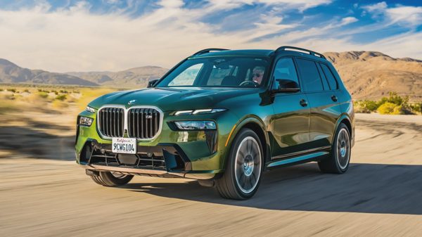 Tin xe 5/10: BMW ấp ủ SUV lớn hơn X7, hé lộ 1 Series thuần điện