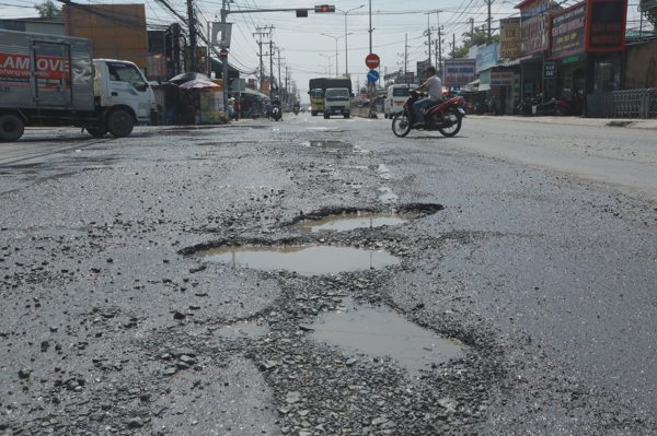 Tỉnh lộ 10 nối TPHCM - Tây Ninh hết “ổ gà” sau phản ánh của Dân trí