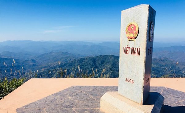 Tỉnh nào của Việt Nam có đường biên giới với hai quốc gia?
