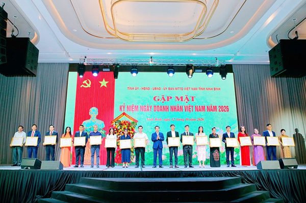 Tỉnh Ninh Bình luôn đồng hành cùng sự phát triển của cộng đồng doanh nghiệp