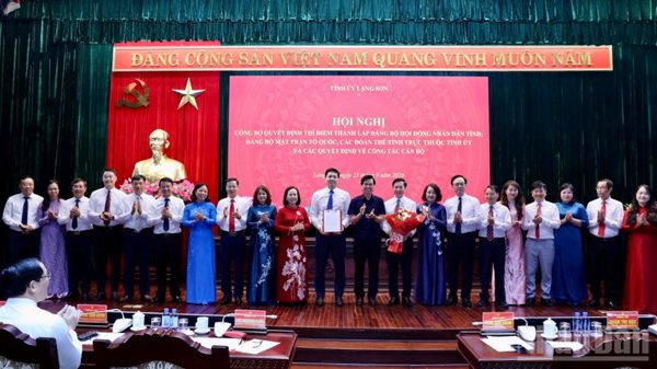 Tỉnh ủy Lạng Sơn thí điểm thành lập Đảng bộ Hội đồng nhân dân tỉnh và Đảng bộ Mặt trận Tổ quốc, các đoàn thể tỉnh