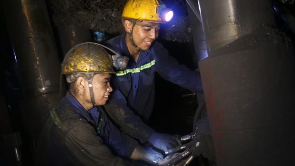 TKV tăng tốc sản xuất, tiêu thụ than, nâng cao hiệu quả kinh doanh