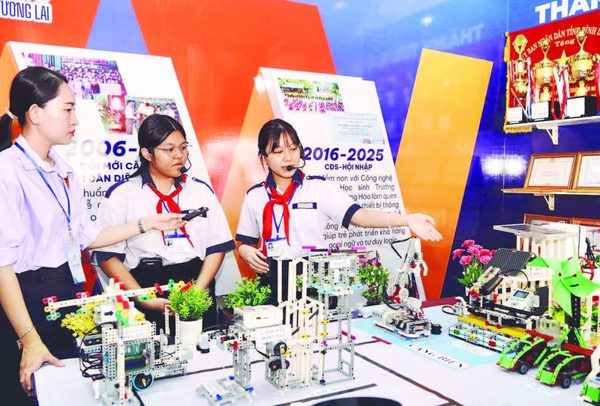 Tổ chức hội nghị quốc tế về hợp tác giáo dục trong kỷ nguyên số và triển lãm giáo dục