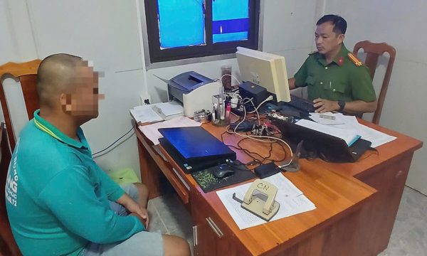 Tố giác sai sự thật để trả thù
