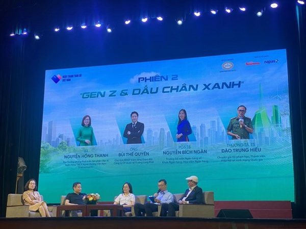 Tọa đàm “Chạm số - Sống xanh”: Trang bị kỹ năng an toàn mạng cho sinh viên