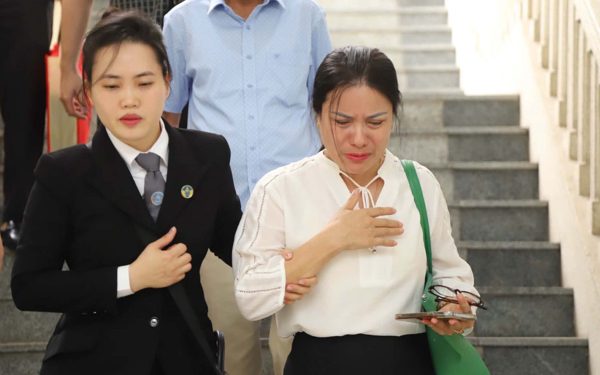 Tòa phúc thẩm tuyên hủy án, điều tra lại vụ cựu hiệu trưởng Trường THCS Ba Đình kêu oan