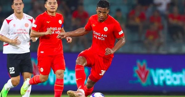 ‘Tòa tháp’ Williams Minh Hoàng đá cặp Đình Bắc hay Hoàng Hên, Adou Minh liệu có suất chính?
